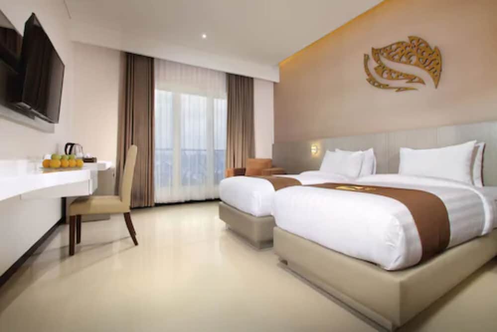Deluxe Twin Room, Balcony photo 1