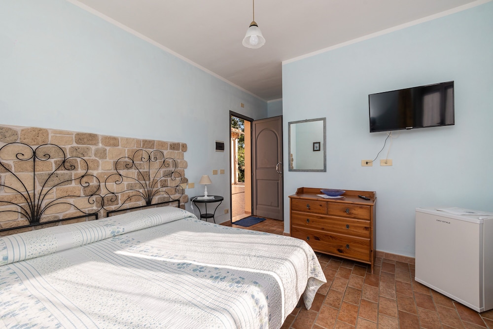Comfort Double Room Single Use, Pool View
