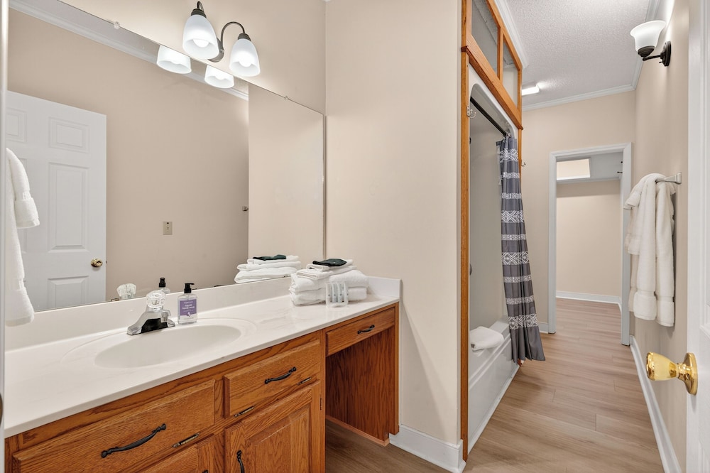 Resort Suite photo 3