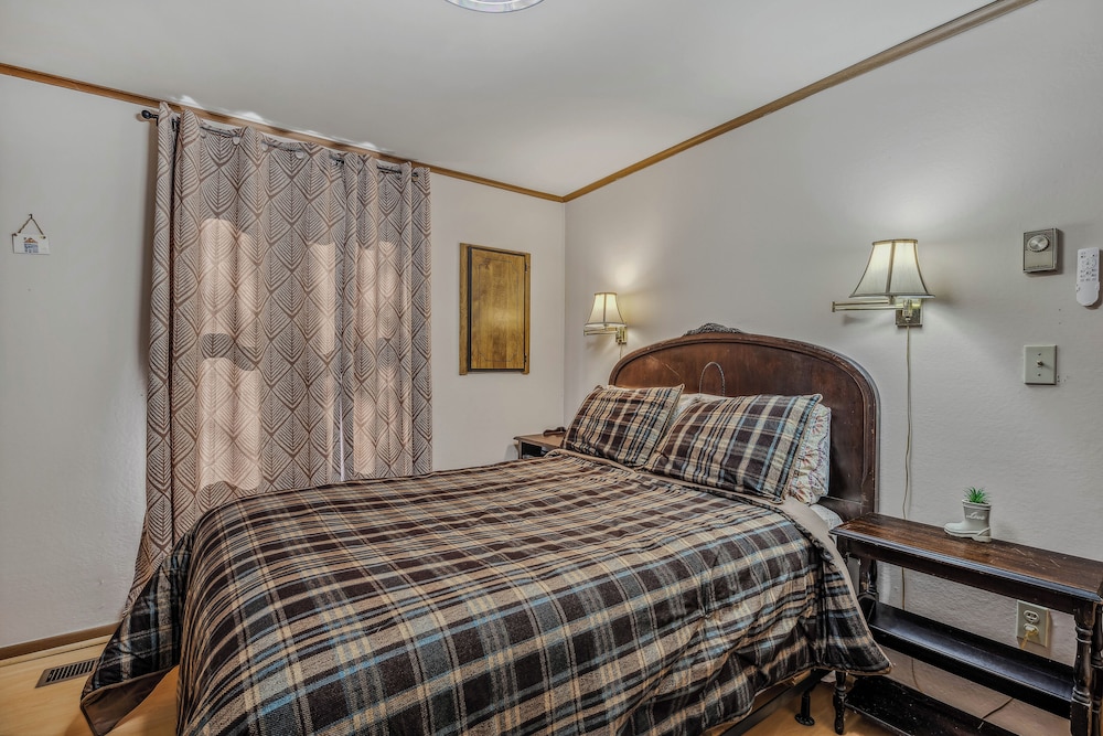 House, 2 Queen Beds, Mountain View (Mountain View Hideaway- A Fun Time Aw) photo 3