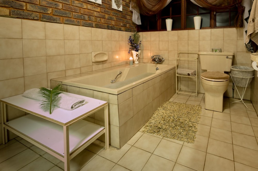 Comfort Double or Twin Room, Non Smoking, Pool View (2) photo 2
