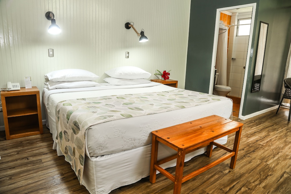 Double Room - Photo 16