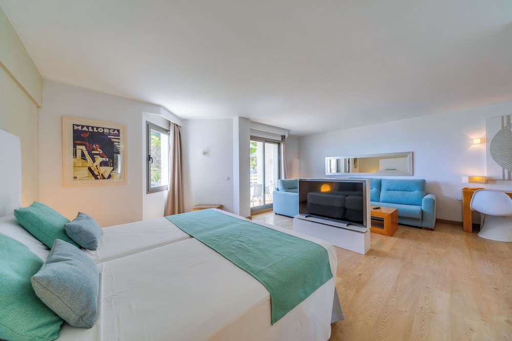Junior Studio Suite, Partial Sea View (2 Adultos + 1 Child)