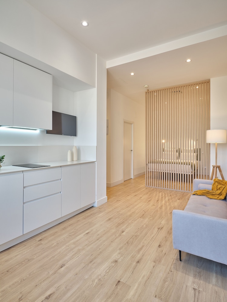 Standard Studio Suite - Photo 7