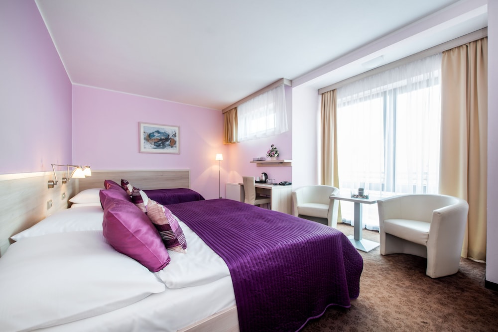 Comfort Triple Room photo 3