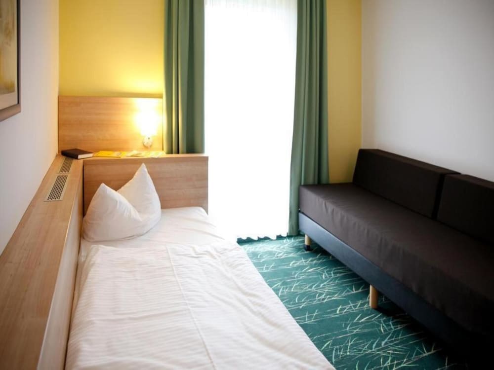 Single Room photo 1