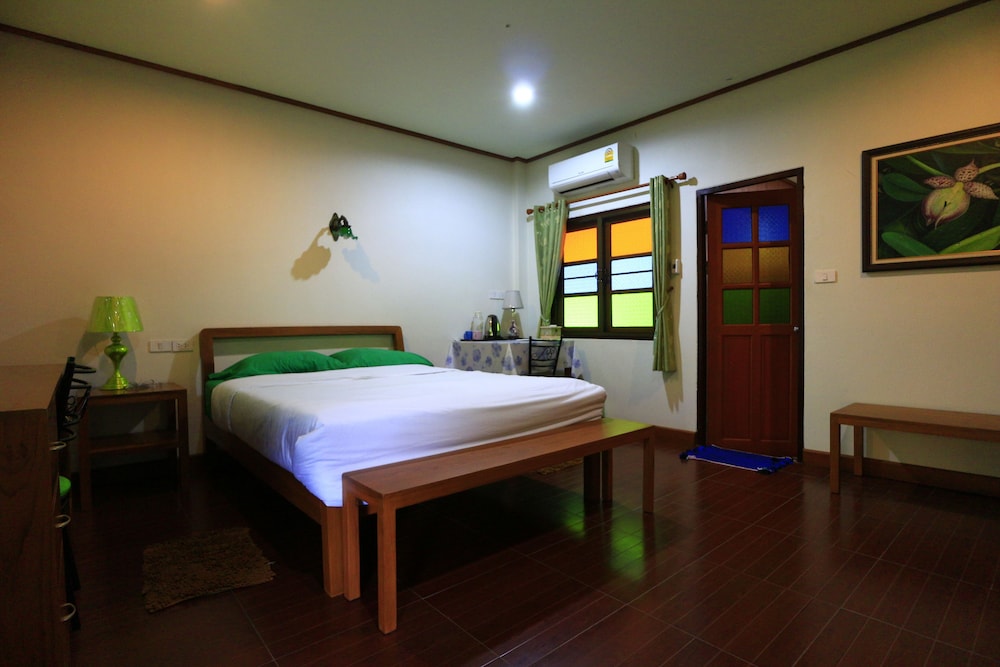 Double Room with Garden View - Photo 14