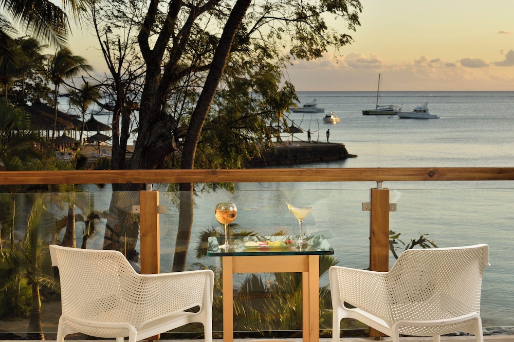 Coral Signature Beach Front with Jacuzzi