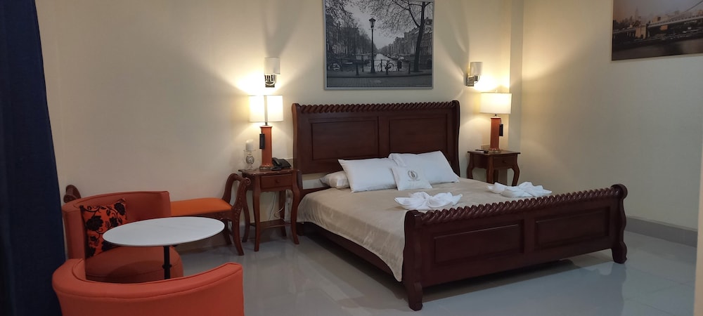Superior Studio Suite, 1 King Bed