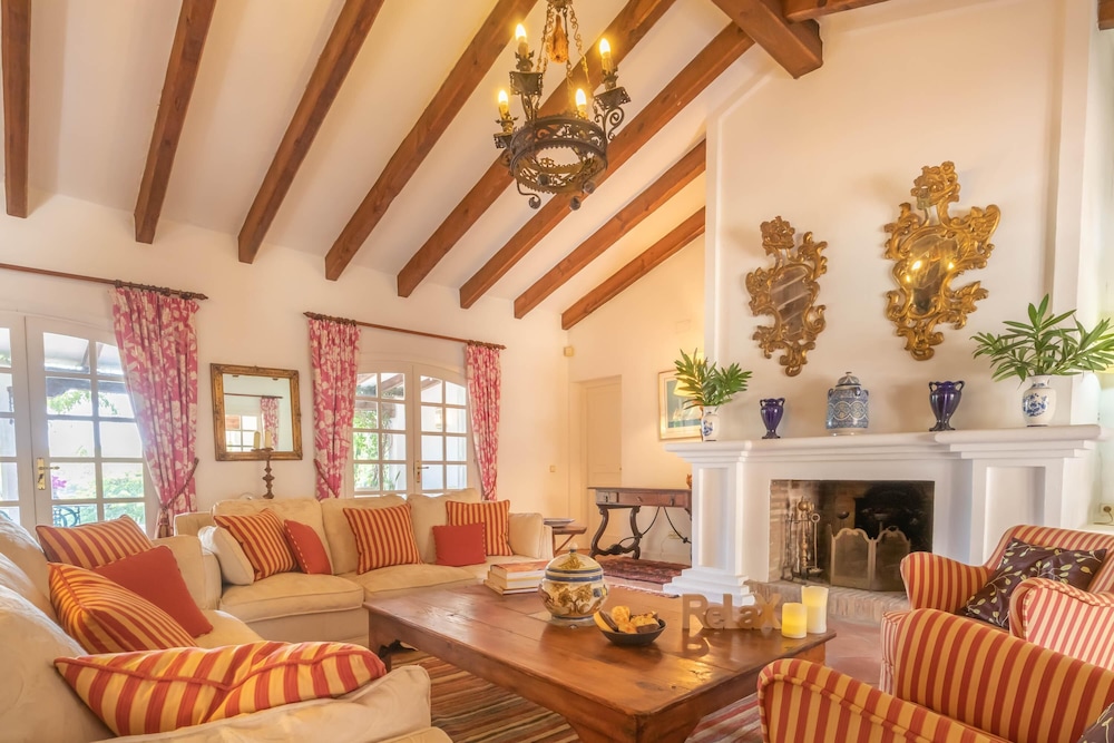 Villa, Accesible