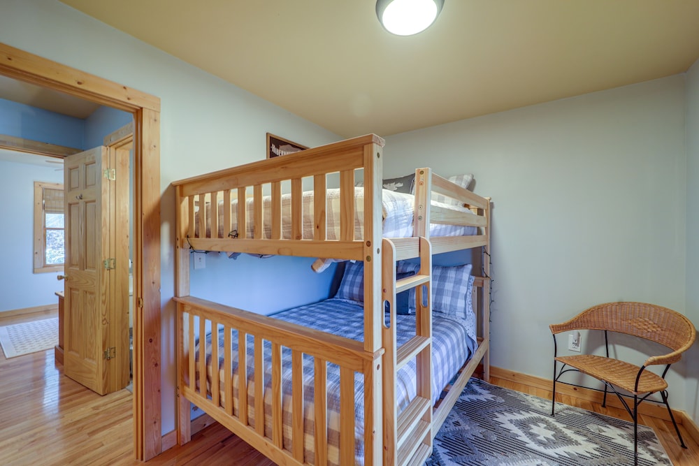 House (4 Bedrooms) photo 1