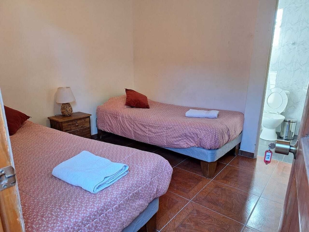 Basic Room, 2 Twin Beds photo 1