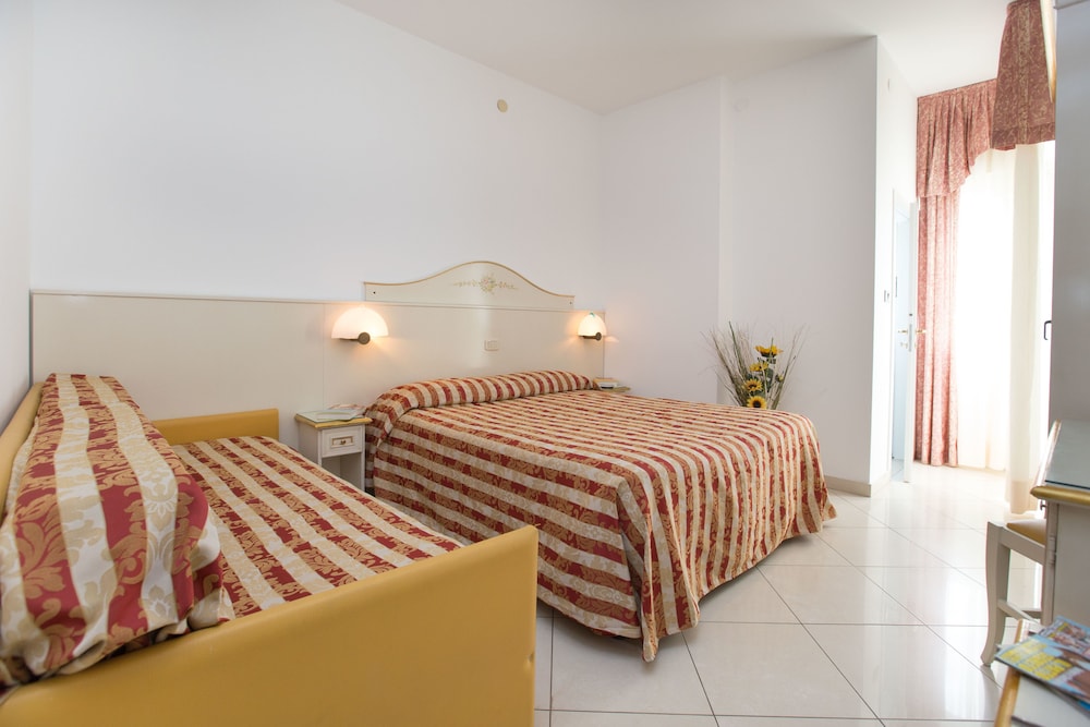Triple Room photo 1