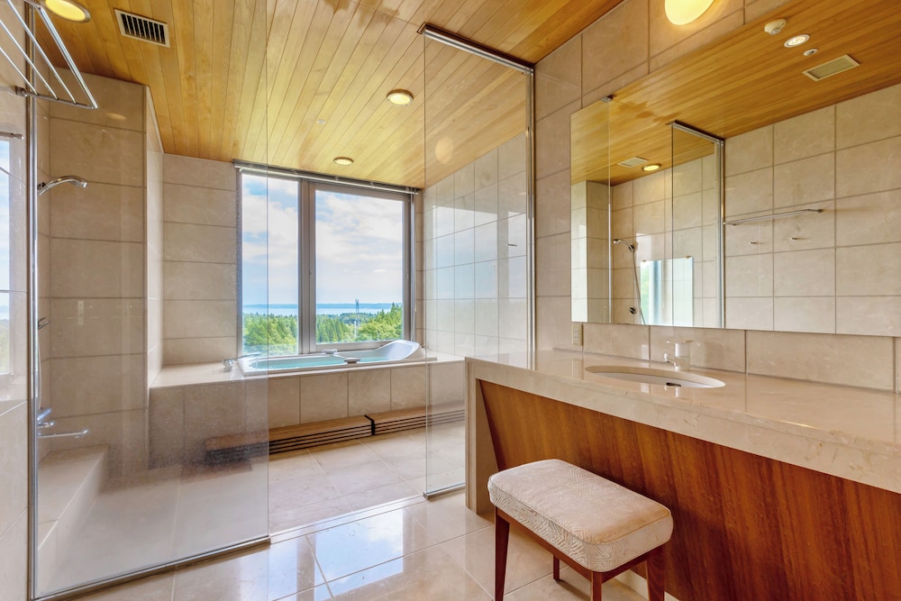 Royal Suite, Non Smoking - Photo 6