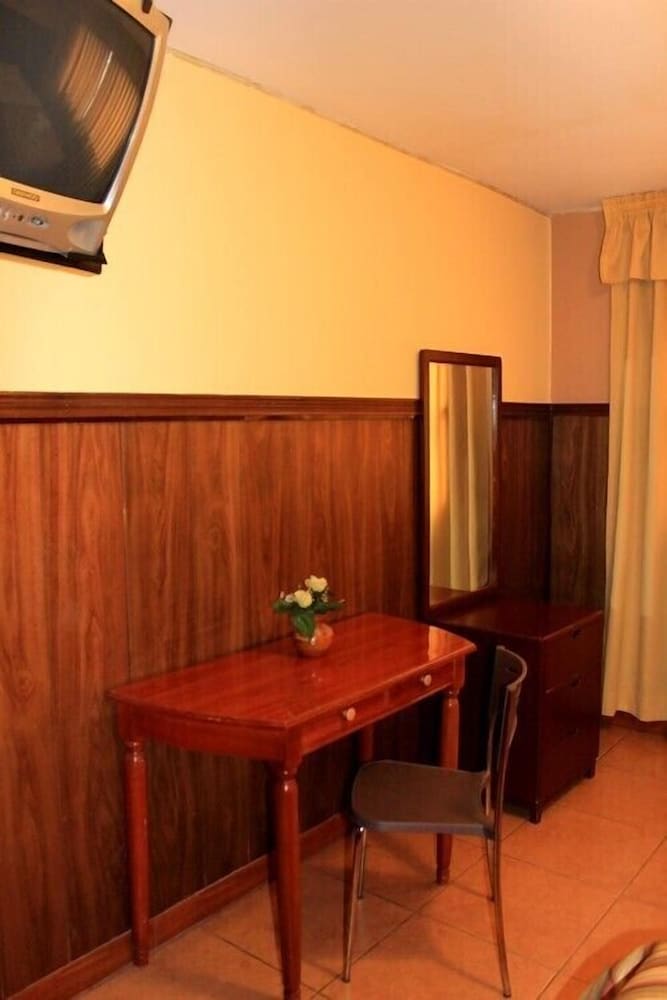 Single Room photo 2