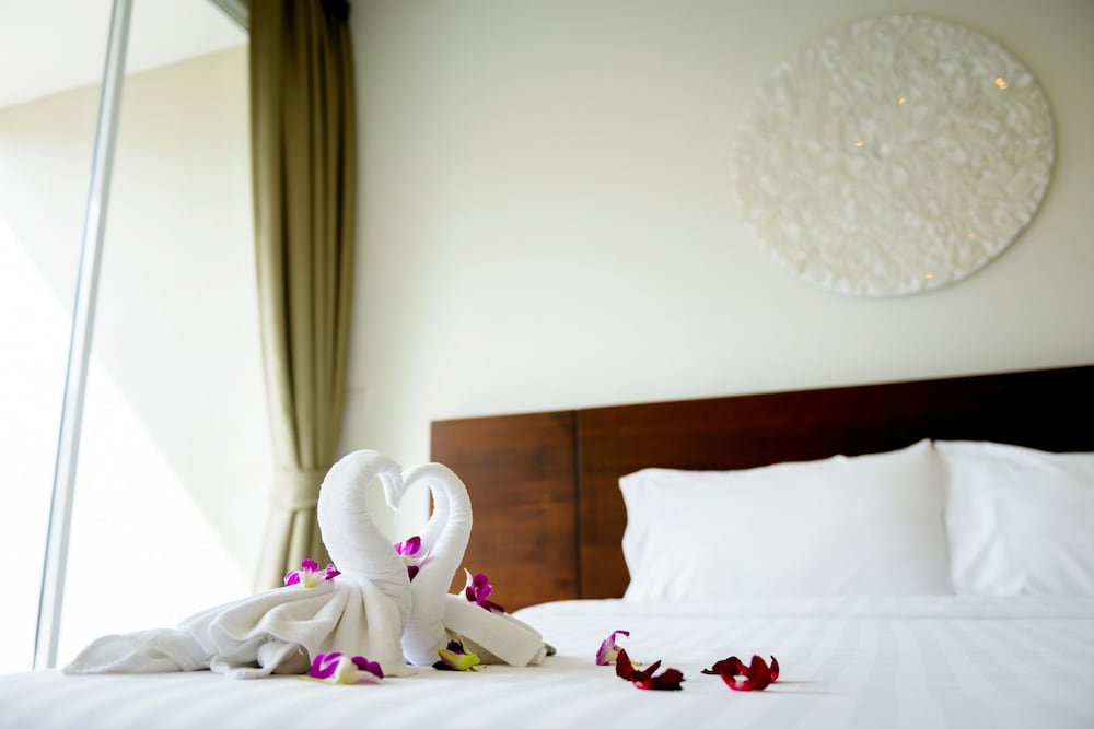 Deluxe Double or Twin Room, Pool View photo 3