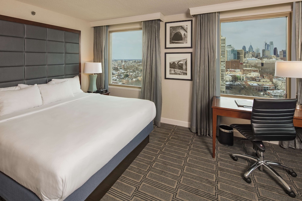 Classic Suite, 1 King Bed photo 1