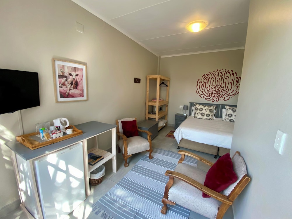 Sunbird Rooms photo 1