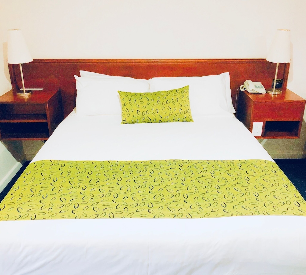 Standard Queen Room with Garden View photo 2