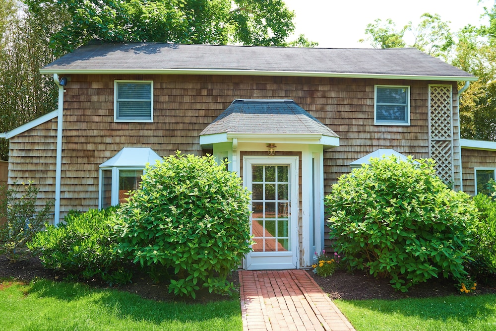 Superior Cottage, Garden View photo 3