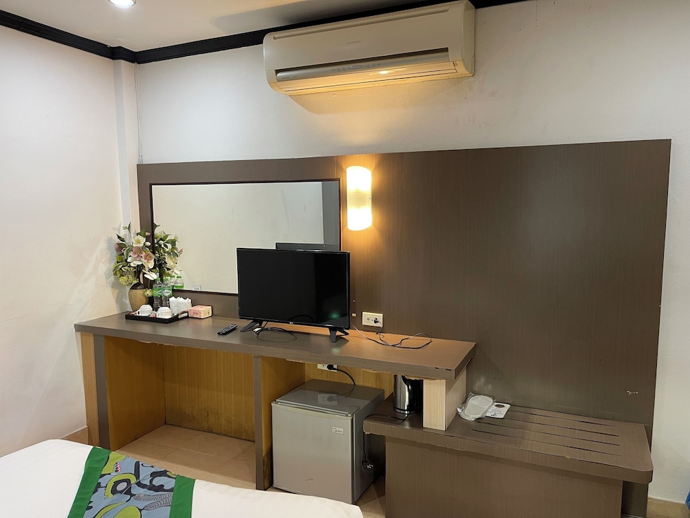 Standard Double Room, 1 Double Bed, Non Smoking, Private Bathroom