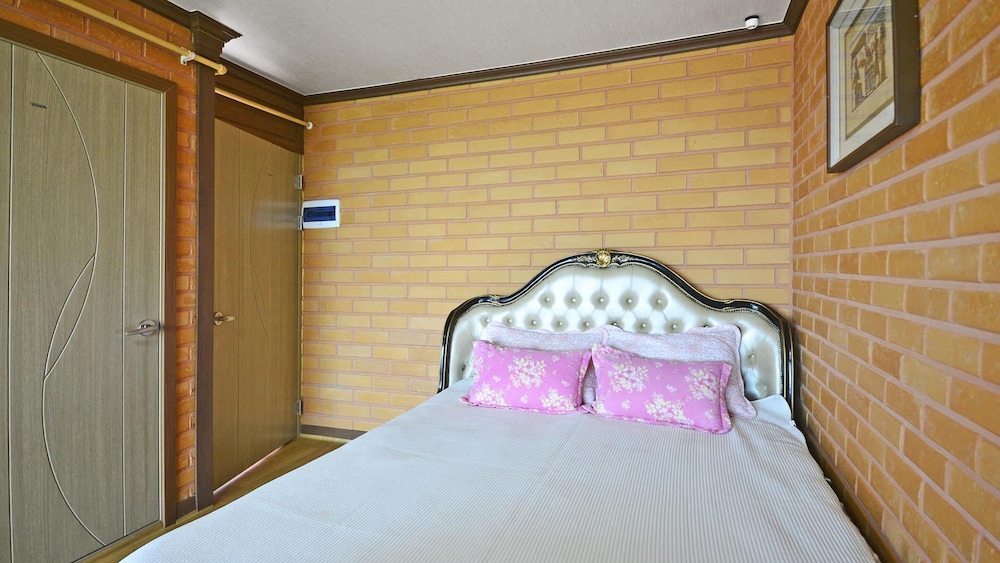 Basic Room, 1 Bedroom (B202(Oceanview)) photo 3