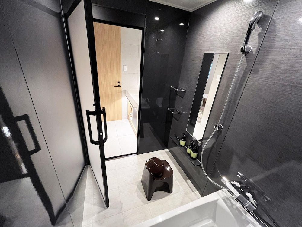 Premium Double or Twin Room - Photo 4