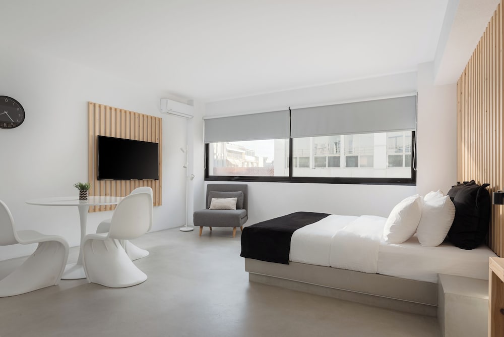 Standard Suite