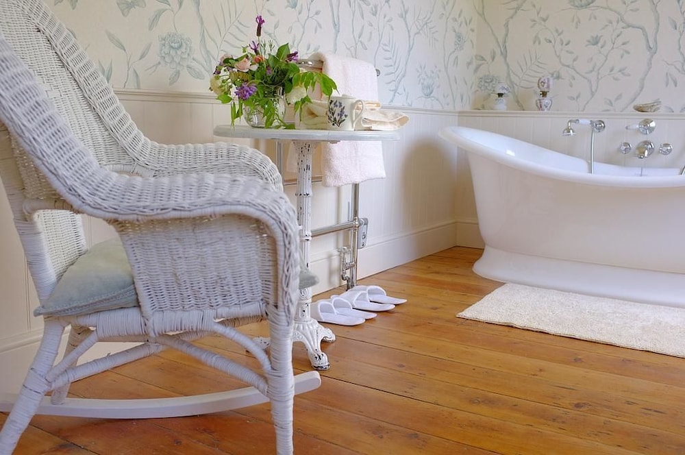 Lindsay - Double Room With Private Bathroom. photo 3