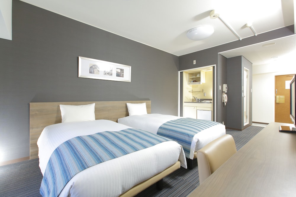 Standard Twin Room, Smoking, (No Housekeeping) with Solaniwa onsen ticket - Photo 1