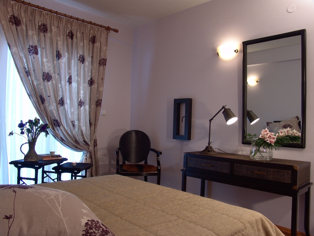 Premium Twin Room photo 2