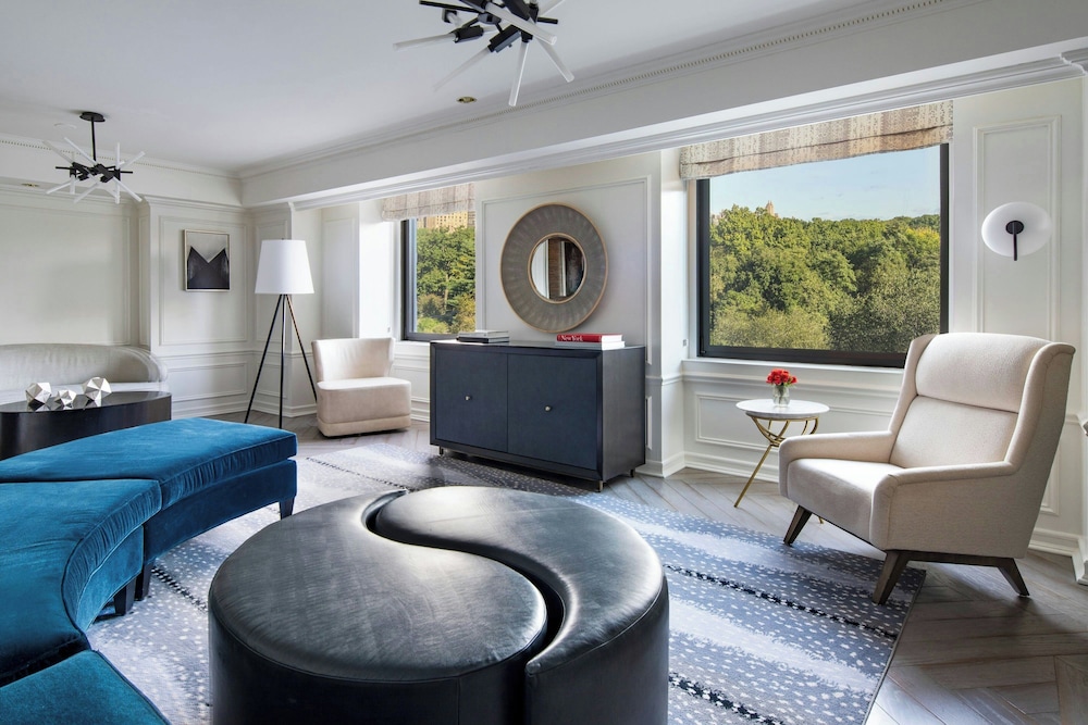 Deluxe Suite, 1 King Bed