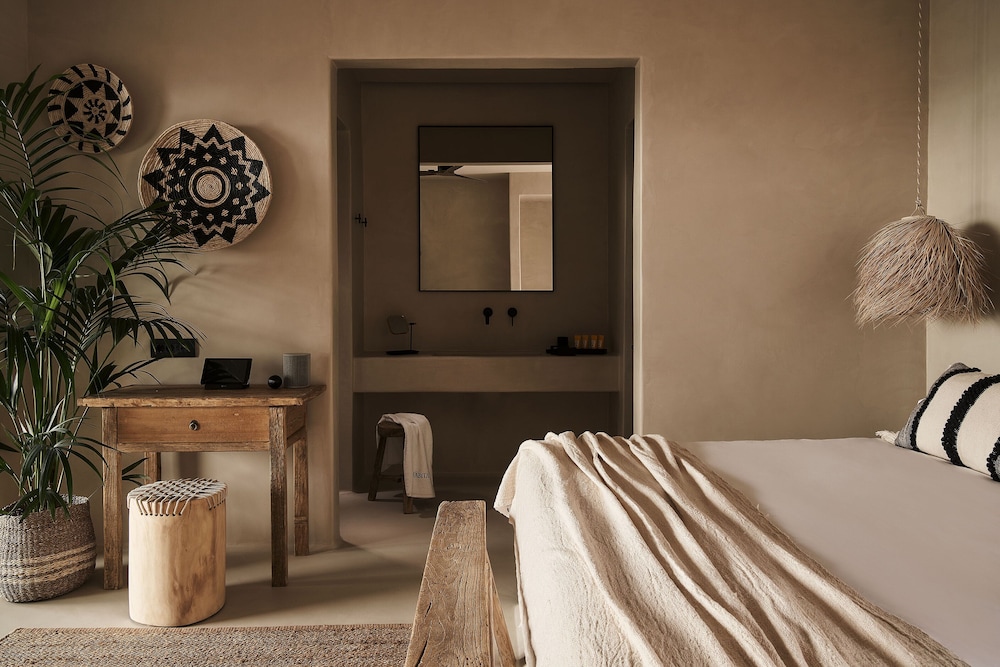 Amyth Sea View Pool Suite