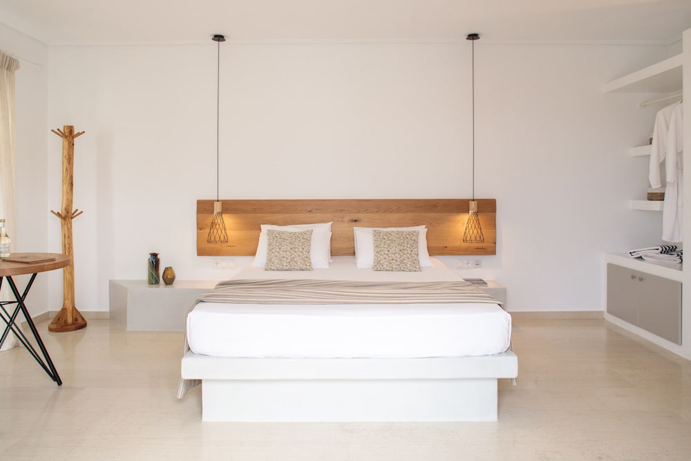 Junior Studio Suite, Balcony photo 1