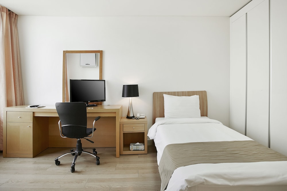 Double or Twin Room photo 2