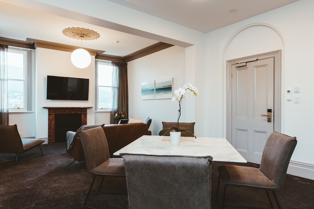 Deluxe Studio Suite, 2 Bedrooms
