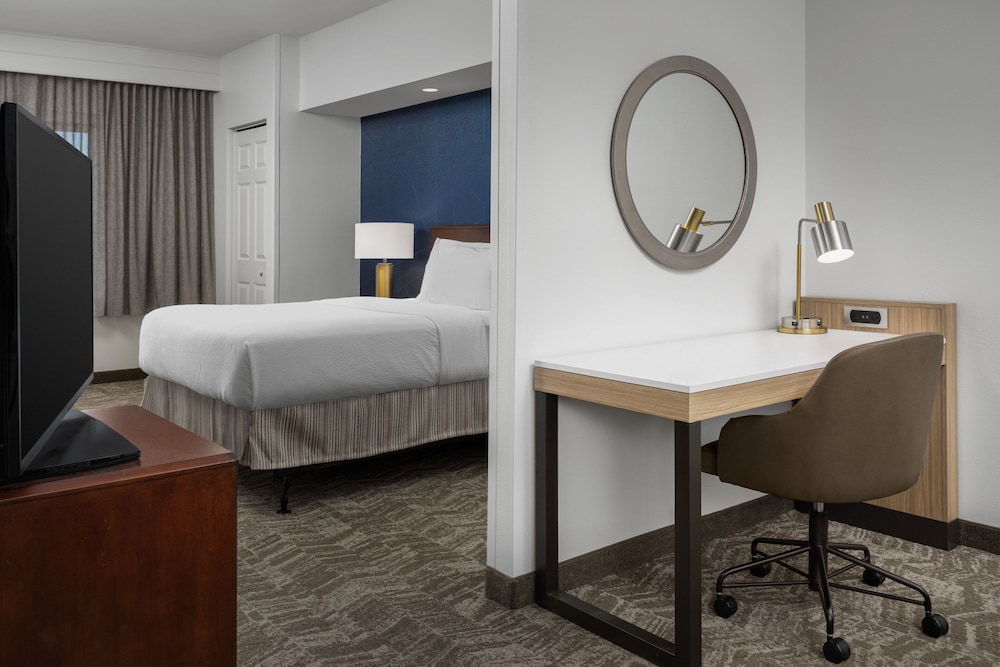 Suite, Multiple Beds - Photo 6