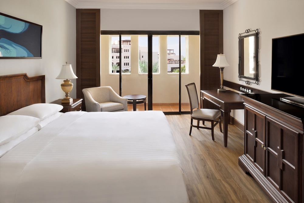 Executive Suite, 1 Bedroom, Balcony (Balcony)