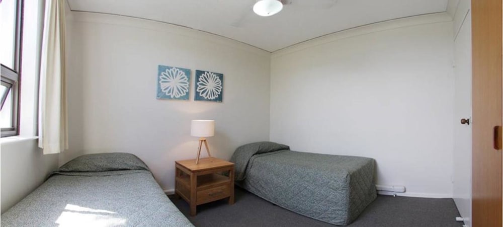 3 bedroom Apartment photo 1