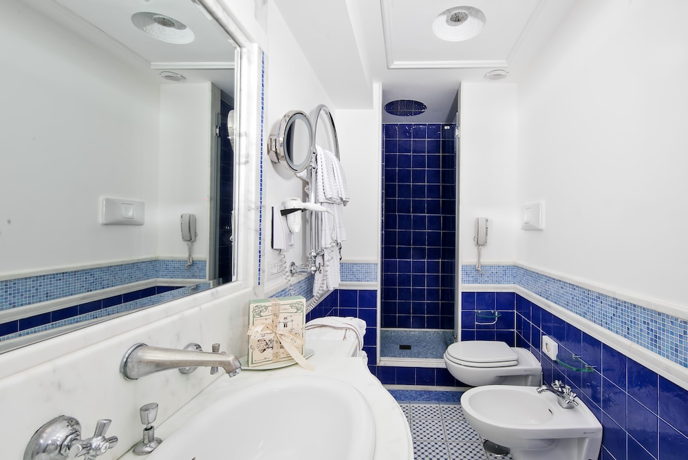 Deluxe Double or Twin Room, Jetted Tub, Sea View - Photo 12