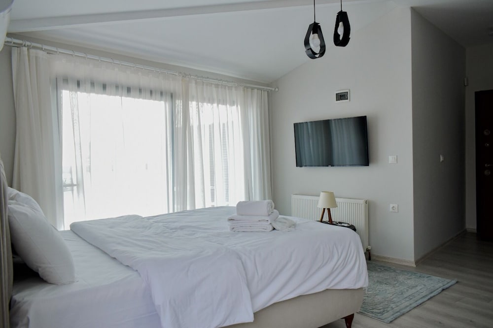 Duplex Suite with Jacuzzi - Photo 5