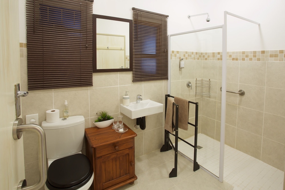 Two Bedroom Self Catering Unit photo 2
