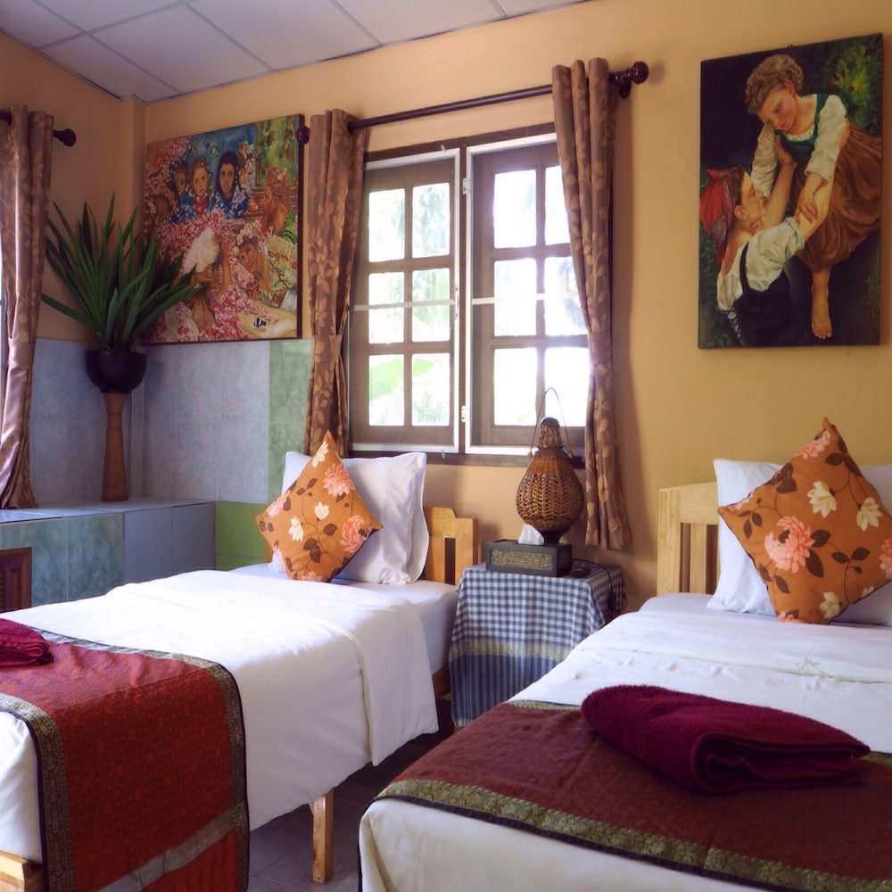 Standard Bungalow, 2 Twin Beds photo 1