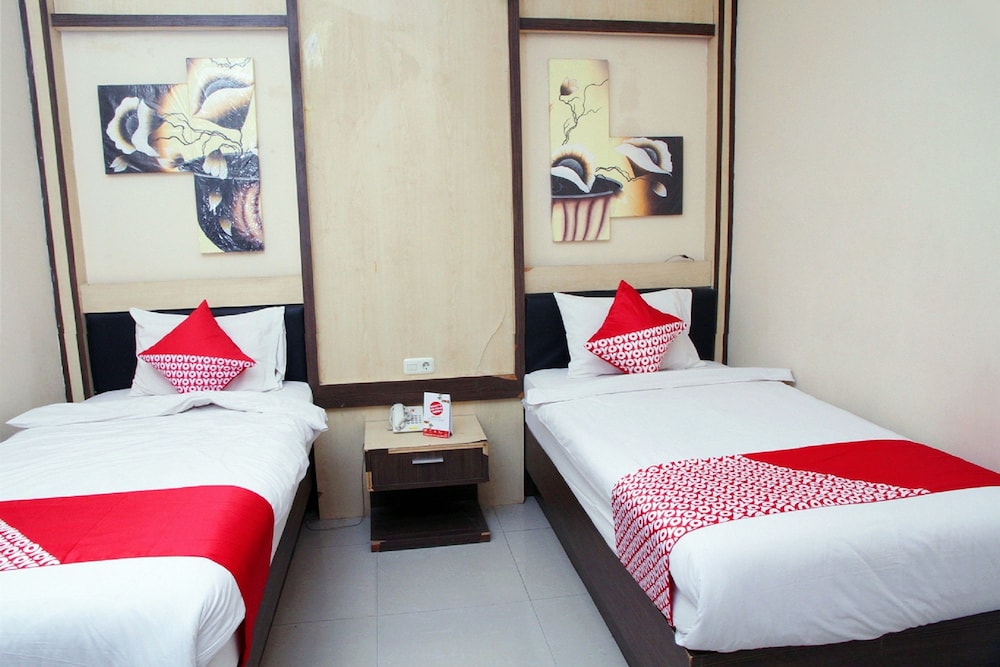 Standard Twin Room photo 2