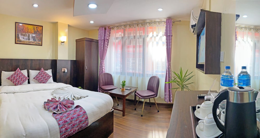 Deluxe Double Room, City View