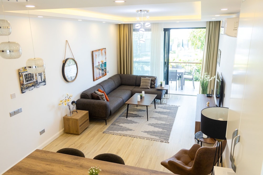 Apartment, 2 Bedrooms, Terrace, Ocean View photo 1