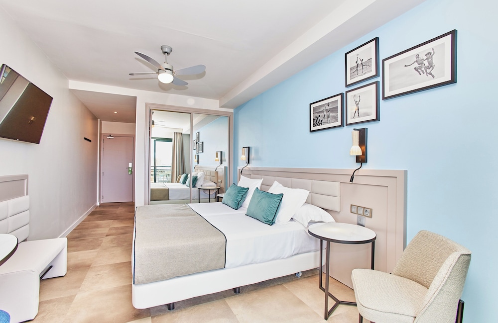 Superior Room - Photo 17