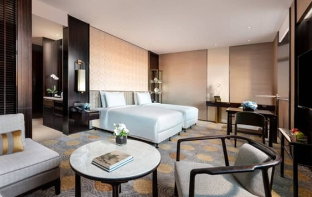 Elite Twin Room