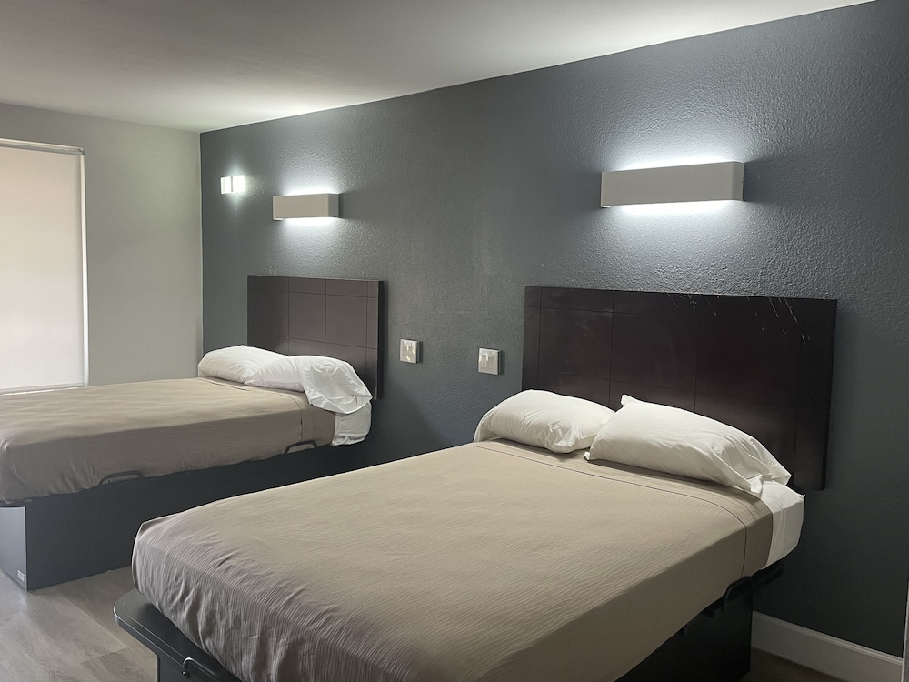Deluxe Double Room, Non Smoking - Photo 1