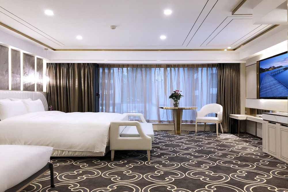 Deluxe Executive Room - Photo 1